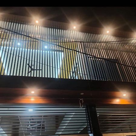 Hotel O Home Aditya Inn Suits Homestay Ayodhya Екстер'єр фото
